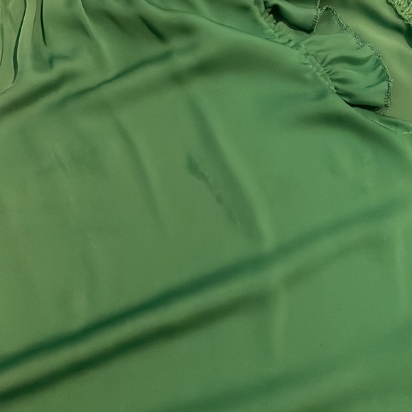 one tiny stain on the chest - Picture 2 of 2